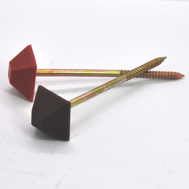 PYRAMID POLYTOP NAILS